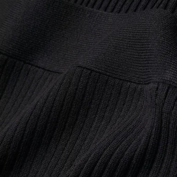 H&M Ribbed Knit Square Neck Long sleeve Top | Small - Black - Picture 5 of 9